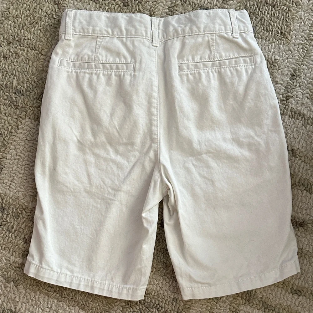 The Children's Place White Flat Front Boy’s Shorts size 8